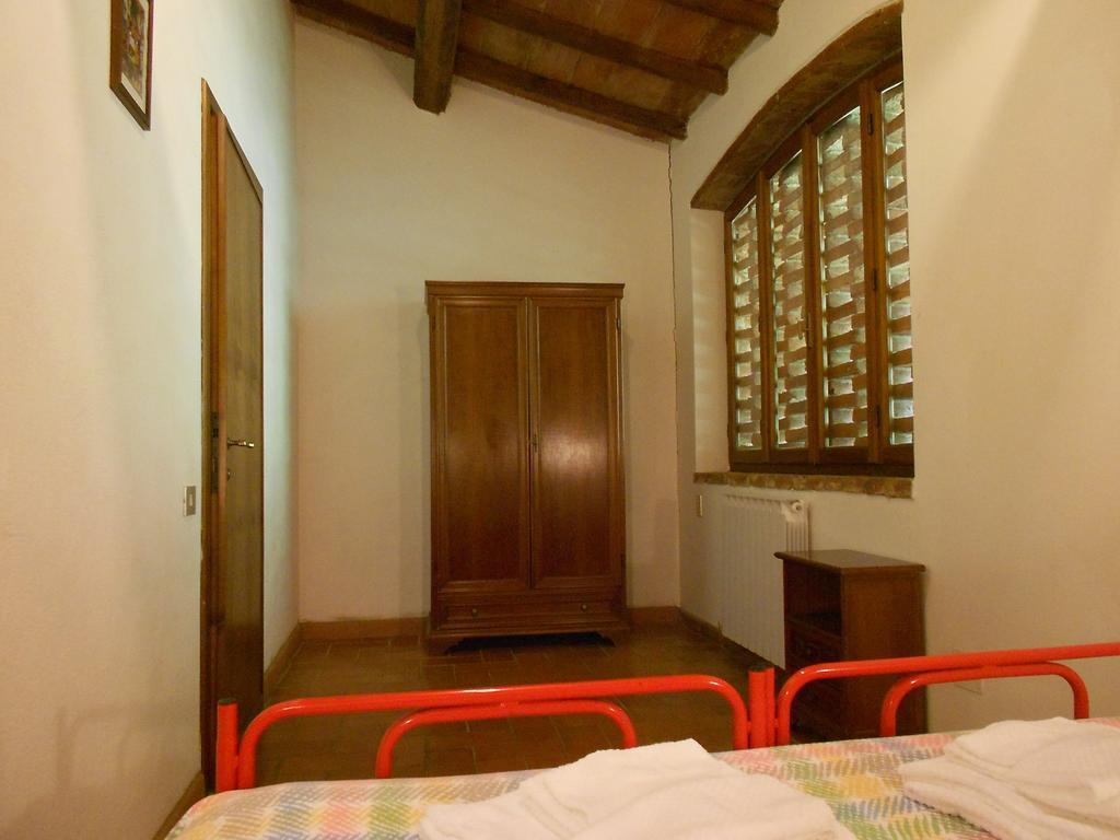 הוילה Castelfranco di Sopra Fattoria Il Praticino מראה חיצוני תמונה