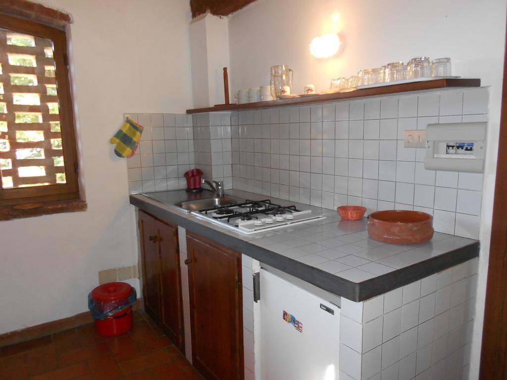 הוילה Castelfranco di Sopra Fattoria Il Praticino מראה חיצוני תמונה